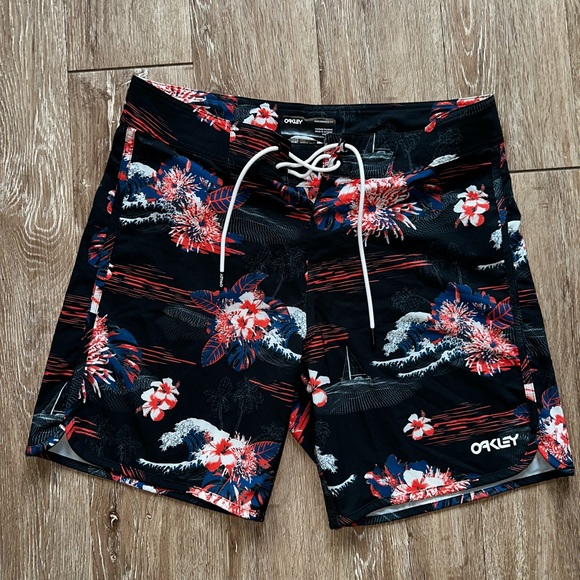 Oakley tropical bloom boardshorts - Picture 6 of 16